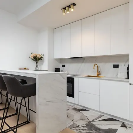 Luxury Haven In Apartment *